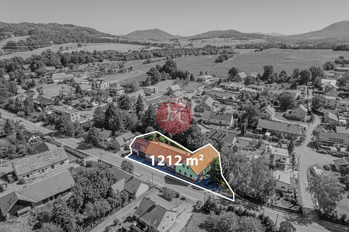 Prodej rodinného domu 500 m², pozemek 1212 m²